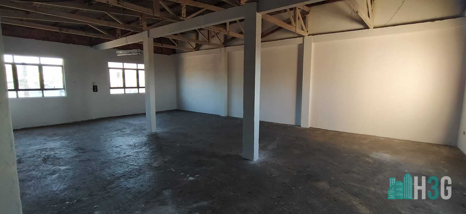 Sala Comercial Sobreloja para Locação em Apucarana/Pr