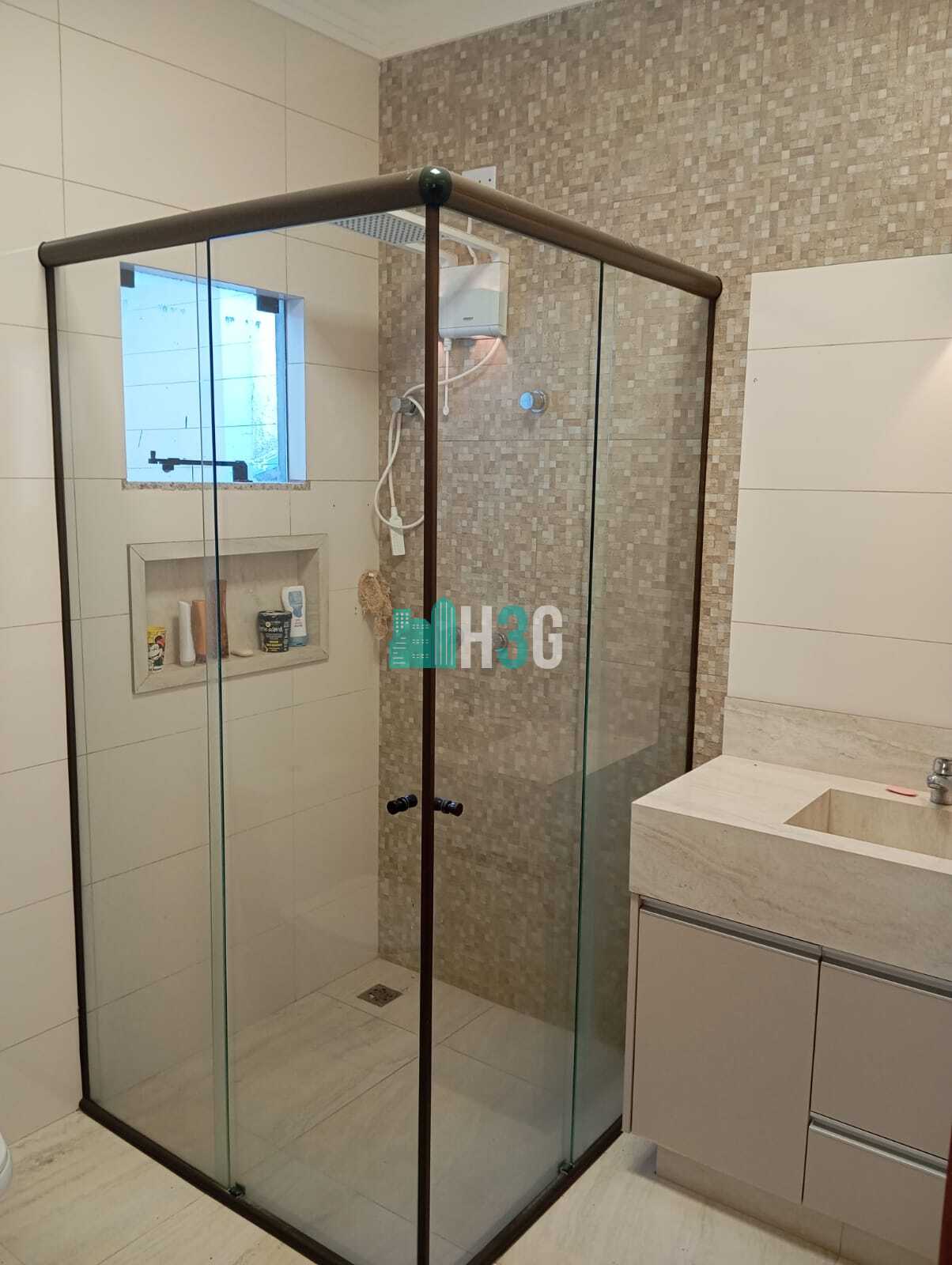 Sobrado à Venda na Vila Social em Apucarana/Pr