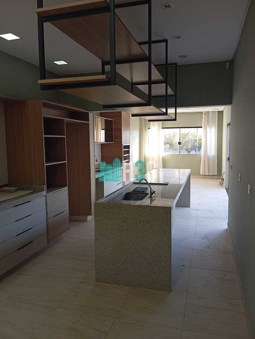 Sobrado à Venda na Vila Social em Apucarana/Pr