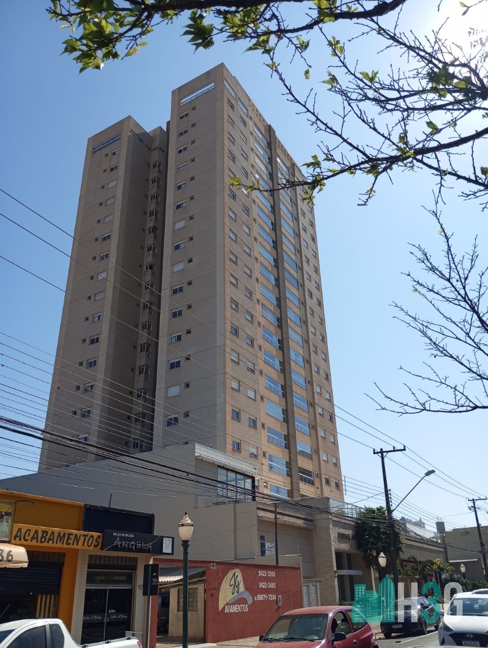 Apartamento à Venda no Ed. Matisse - Apucarana/Pr